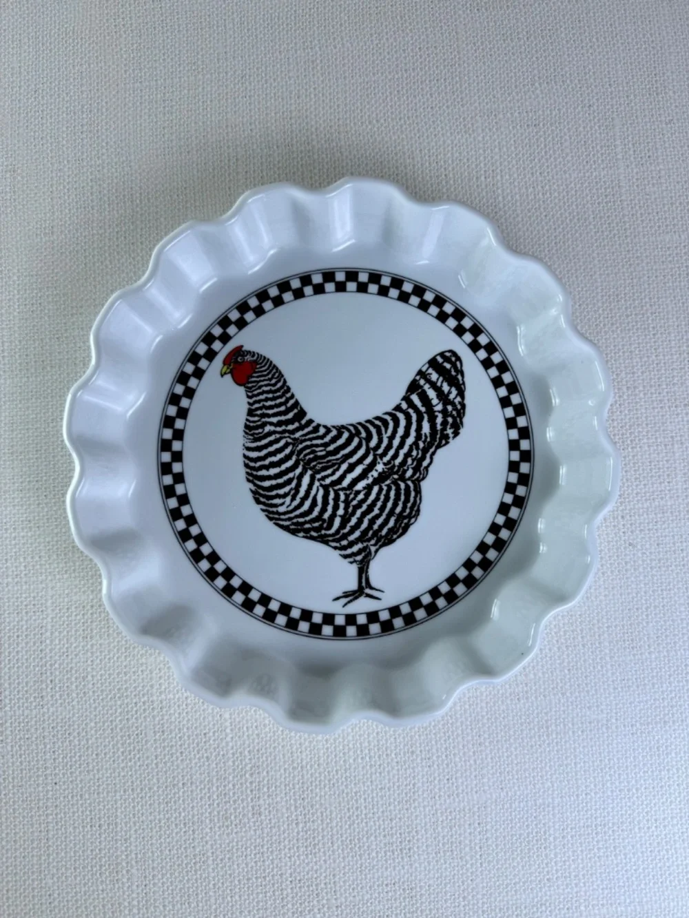 Department 56 "French Hens" Rooster Quiche Dish — Oven to Table Ceramic Bakeware - Picture 5 of 7